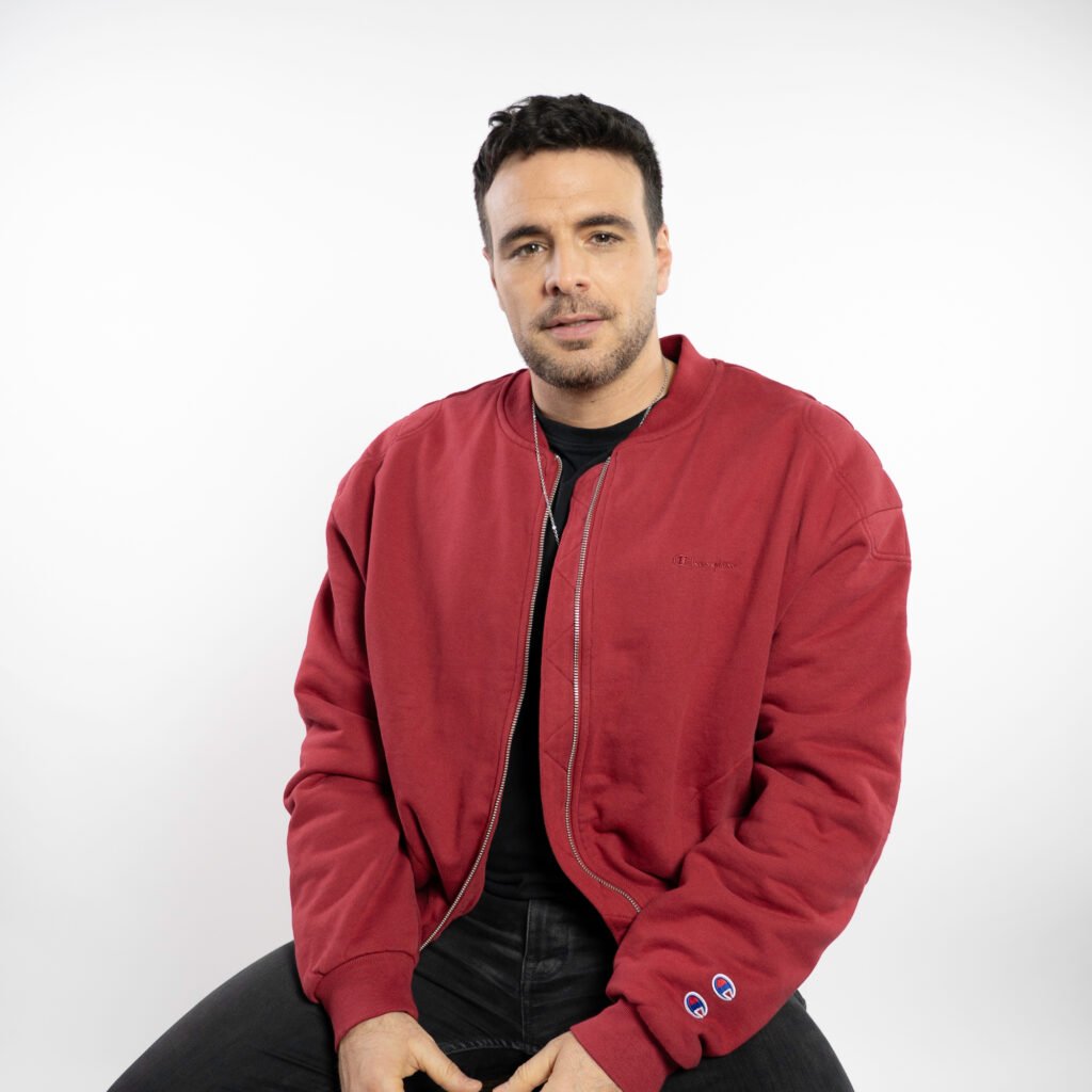 Alejandro Castaño - cantautor y compositor español