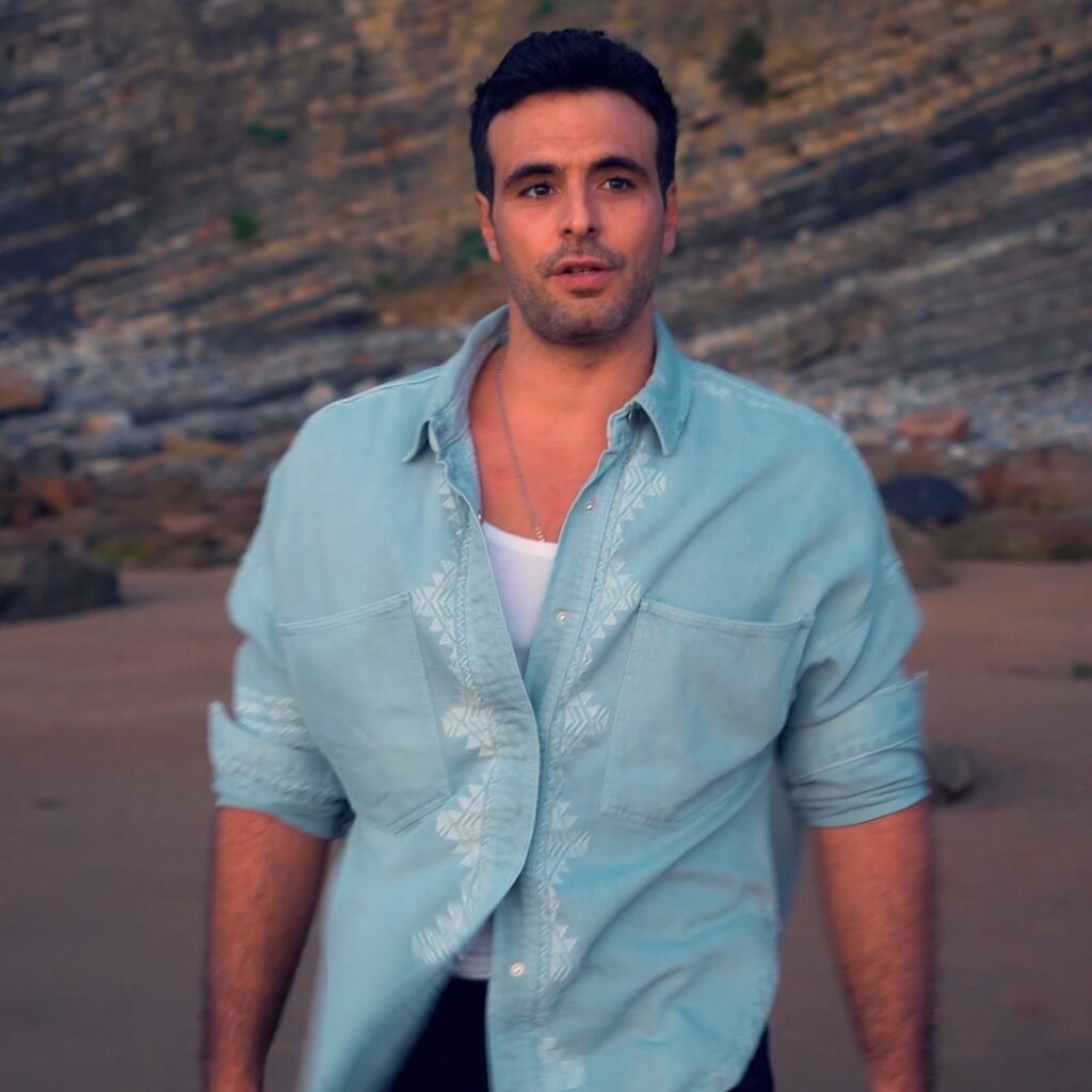 Alejandro Castaño - cantante español